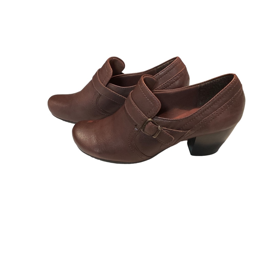 Bare Traps Women’s Hayden Brown Leather Slip on Booties/Clog Shoe. Size 11M